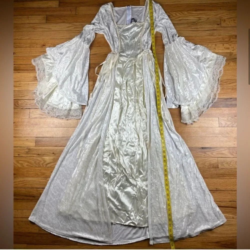 Lip Service 2001 White Velvet Satin Medieval Renaissance Fairy Bell Lace Sleeves - Picture 5 of 14